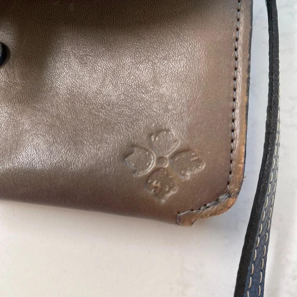 Patricia Nash Floral Embossed Brown Crossbody Bag - Picture 2 of 11